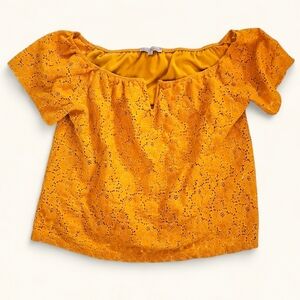 Charlotte Russe Off Shoulder‎ Lace Top Mustard Yellow Short Sleeve V-Neck Size S